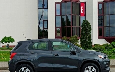 Chevrolet Trax, 2018 год, 1 445 000 рублей, 6 фотография