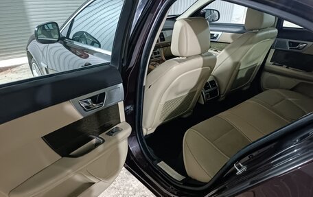 Jaguar XF I рестайлинг, 2012 год, 990 000 рублей, 7 фотография