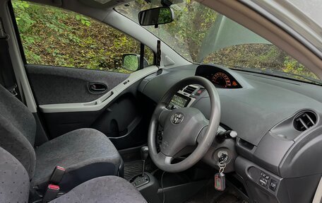 Toyota Vitz, 2010 год, 605 000 рублей, 10 фотография