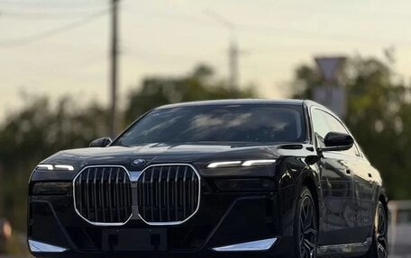 BMW 7 серия, 2023 год, 9 999 999 рублей, 9 фотография