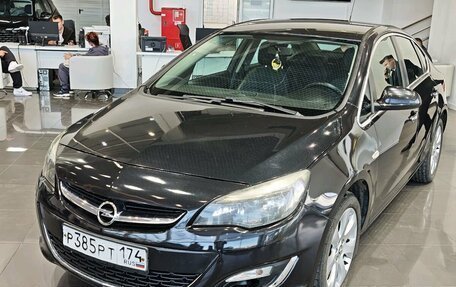 Opel Astra J, 2013 год, 695 000 рублей, 1 фотография