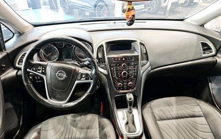 Opel Astra J, 2013 год, 695 000 рублей, 8 фотография