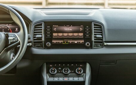 Skoda Karoq I, 2022 год, 2 748 000 рублей, 23 фотография