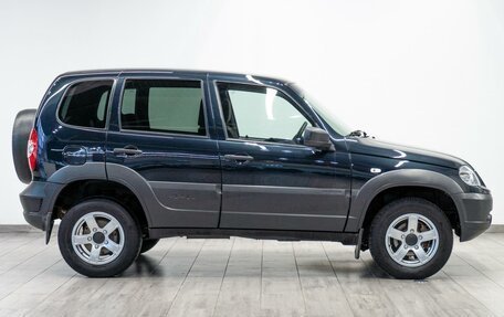 Chevrolet Niva I рестайлинг, 2019 год, 979 000 рублей, 5 фотография