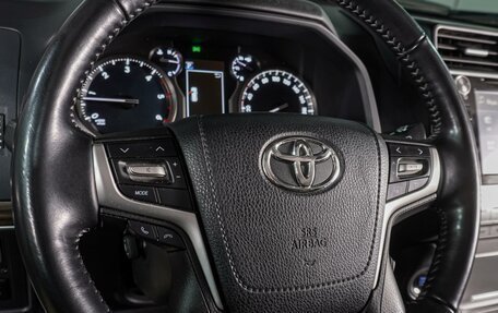 Toyota Land Cruiser Prado 150 рестайлинг 2, 2020 год, 6 849 000 рублей, 17 фотография