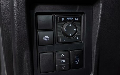 Toyota Land Cruiser Prado 150 рестайлинг 2, 2020 год, 6 849 000 рублей, 22 фотография