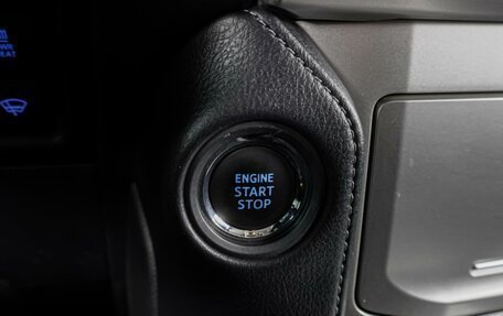 Toyota Land Cruiser Prado 150 рестайлинг 2, 2020 год, 6 849 000 рублей, 24 фотография