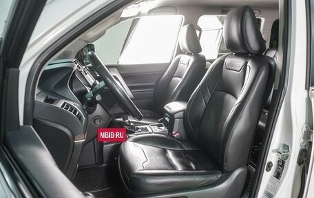 Toyota Land Cruiser Prado 150 рестайлинг 2, 2020 год, 6 849 000 рублей, 12 фотография