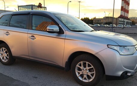 Mitsubishi Outlander III рестайлинг 3, 2012 год, 1 250 000 рублей, 7 фотография
