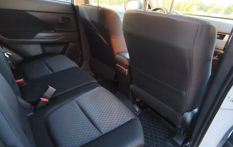 Mitsubishi Outlander III рестайлинг 3, 2012 год, 1 250 000 рублей, 10 фотография