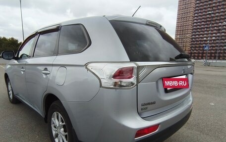 Mitsubishi Outlander III рестайлинг 3, 2012 год, 1 250 000 рублей, 3 фотография