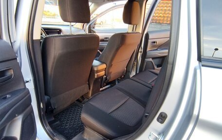 Mitsubishi Outlander III рестайлинг 3, 2012 год, 1 250 000 рублей, 11 фотография