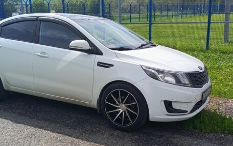 KIA Rio III рестайлинг, 2013 год, 900 000 рублей, 9 фотография