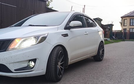 KIA Rio III рестайлинг, 2013 год, 900 000 рублей, 7 фотография
