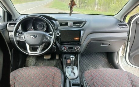 KIA Rio III рестайлинг, 2013 год, 900 000 рублей, 20 фотография