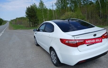 KIA Rio III рестайлинг, 2013 год, 900 000 рублей, 18 фотография