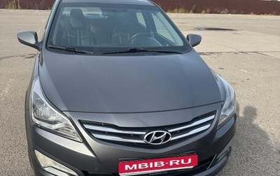 Hyundai Solaris II рестайлинг, 2015 год, 900 000 рублей, 1 фотография
