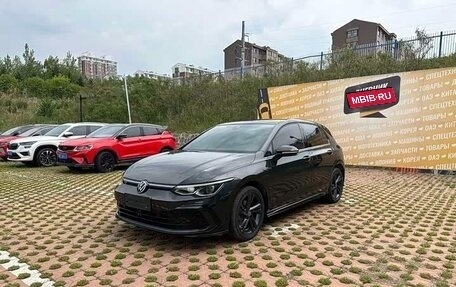 Volkswagen Golf VIII, 2022 год, 1 750 004 рублей, 1 фотография