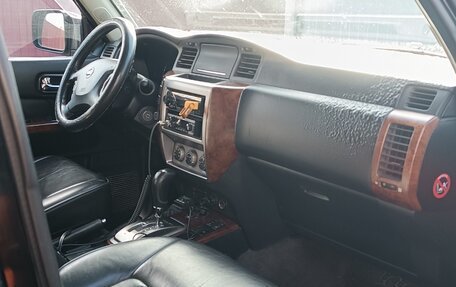 Nissan Patrol, 2006 год, 2 850 000 рублей, 6 фотография