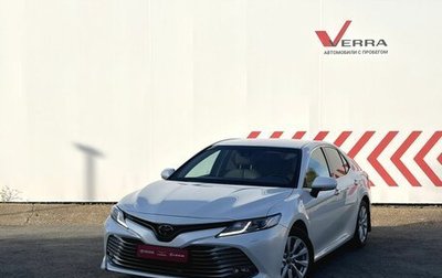 Toyota Camry, 2019 год, 3 000 000 рублей, 1 фотография