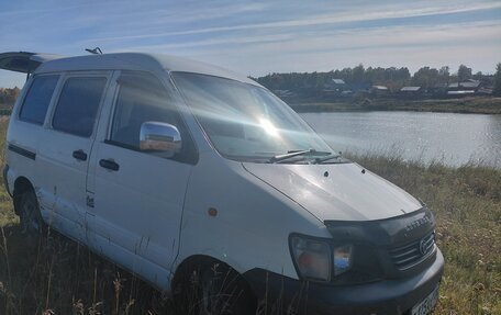 Toyota Lite Ace IV, 2000 год, 300 000 рублей, 18 фотография