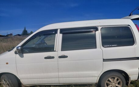 Toyota Lite Ace IV, 2000 год, 300 000 рублей, 26 фотография