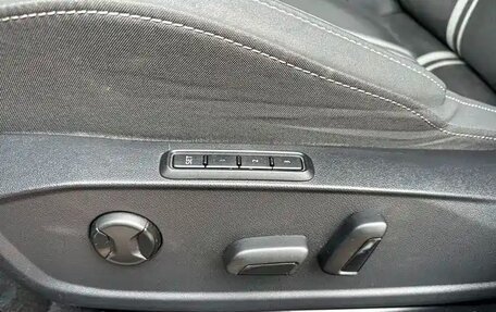 Volkswagen Golf VIII, 2022 год, 1 750 004 рублей, 13 фотография