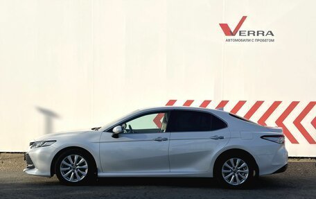 Toyota Camry, 2019 год, 3 000 000 рублей, 2 фотография