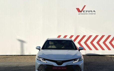 Toyota Camry, 2019 год, 3 000 000 рублей, 6 фотография