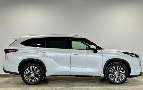 Toyota Highlander, 2026 год, 5 200 000 рублей, 4 фотография