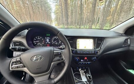 Hyundai Solaris II рестайлинг, 2017 год, 1 420 000 рублей, 6 фотография