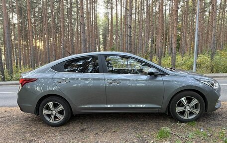 Hyundai Solaris II рестайлинг, 2017 год, 1 420 000 рублей, 3 фотография