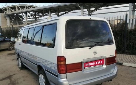 Toyota HiAce H100, 2001 год, 980 000 рублей, 2 фотография