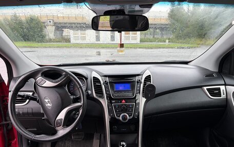 Hyundai i30 II рестайлинг, 2012 год, 899 000 рублей, 12 фотография