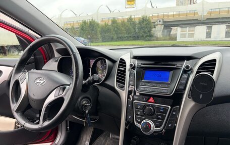 Hyundai i30 II рестайлинг, 2012 год, 899 000 рублей, 17 фотография