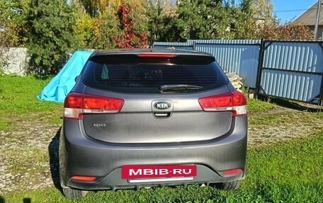 KIA Rio III рестайлинг, 2016 год, 850 000 рублей, 5 фотография