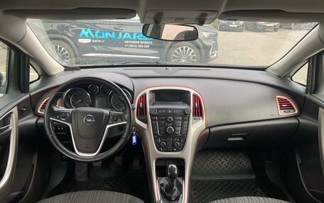 Opel Astra J, 2011 год, 644 500 рублей, 10 фотография