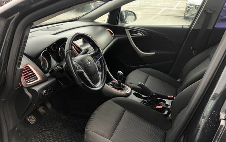 Opel Astra J, 2011 год, 644 500 рублей, 9 фотография
