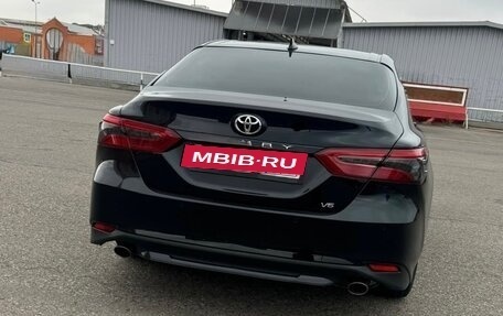 Toyota Camry, 2021 год, 2 850 000 рублей, 3 фотография