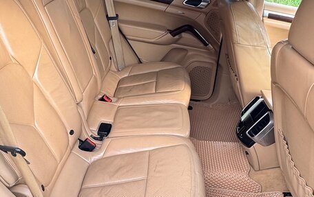 Porsche Cayenne III, 2011 год, 2 100 000 рублей, 11 фотография