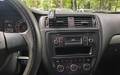 Volkswagen Jetta VI, 2012 год, 750 000 рублей, 9 фотография