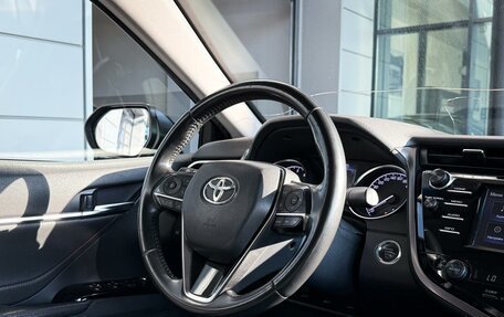 Toyota Camry, 2020 год, 3 099 000 рублей, 14 фотография