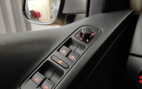 Volkswagen Tiguan I, 2013 год, 868 000 рублей, 24 фотография
