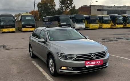 Volkswagen Passat B8 рестайлинг, 2017 год, 1 300 000 рублей, 3 фотография
