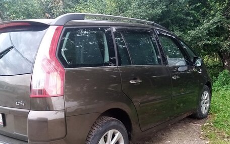 Citroen C4 Picasso II рестайлинг, 2012 год, 700 000 рублей, 3 фотография
