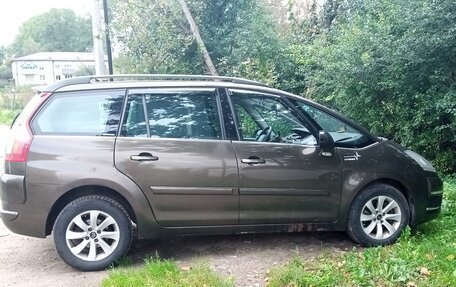 Citroen C4 Picasso II рестайлинг, 2012 год, 700 000 рублей, 5 фотография