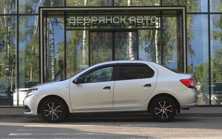 Renault Logan II, 2015 год, 745 000 рублей, 2 фотография