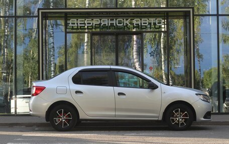 Renault Logan II, 2015 год, 745 000 рублей, 4 фотография