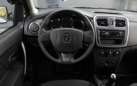 Renault Logan II, 2015 год, 745 000 рублей, 8 фотография