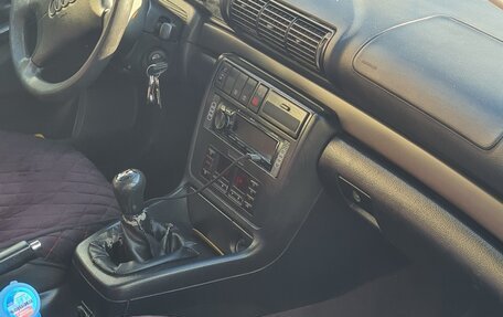 Audi A4, 1997 год, 250 000 рублей, 6 фотография